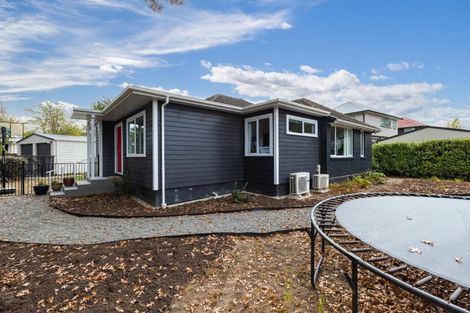 Photo of property in 184 Aorangi Road, Bryndwr, Christchurch, 8053