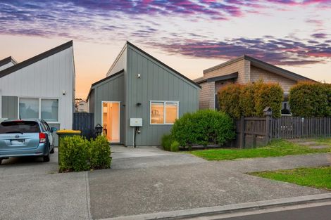 Photo of property in 53 Matakohe Road, Westgate, Auckland, 0814