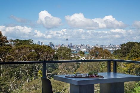 Photo of property in 8a Huka Road, Birkenhead, Auckland, 0626