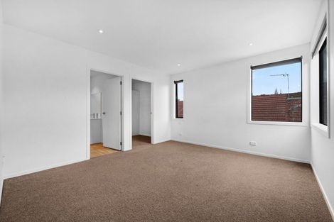 Photo of property in 37c Tawhiri Road, One Tree Hill, Auckland, 1061