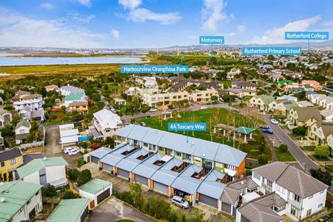 Photo of property in 4a Tuscany Way, Te Atatu Peninsula, Auckland, 0610