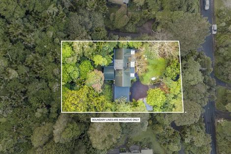 Photo of property in 13 Bush Road, Waiatarua, Auckland, 0604