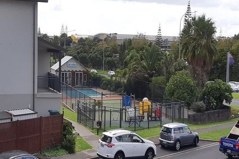 Photo of property in 1/47 Haven Drive, East Tamaki, Auckland, 2013