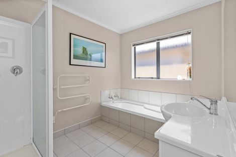 Photo of property in 202 Frimley Oaks, Frimley, Hastings, 4120