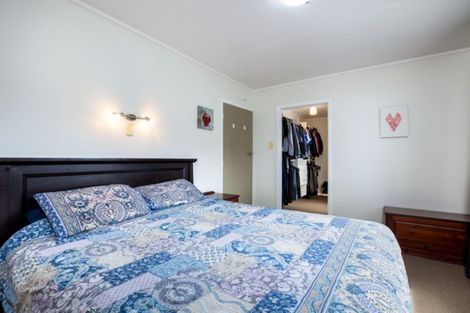 Photo of property in 29 Barrett Street, Westown, New Plymouth, 4310