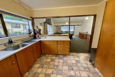 Photo of property in 2/60 Truscott Avenue, Johnsonville, Wellington, 6037