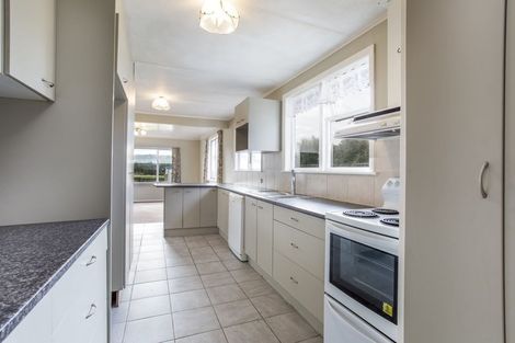 Photo of property in 55 Parakai Avenue, Parakai, 0830