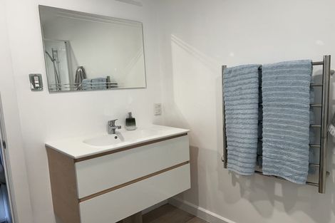 Photo of property in 46 Surf Road, Stanmore Bay, Whangaparaoa, 0932