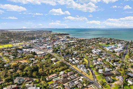 Photo of property in 692 Beach Road, Browns Bay, Auckland, 0630