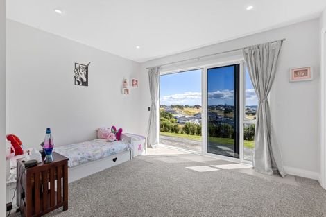 Photo of property in 16 Palm View Terrace, Gulf Harbour, Whangaparaoa, 0930