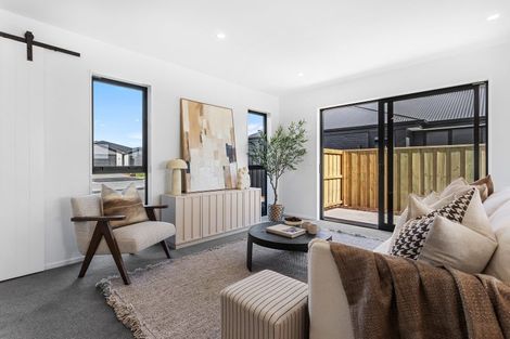 Photo of property in 10 Longfields Road, Brightwater, 7022