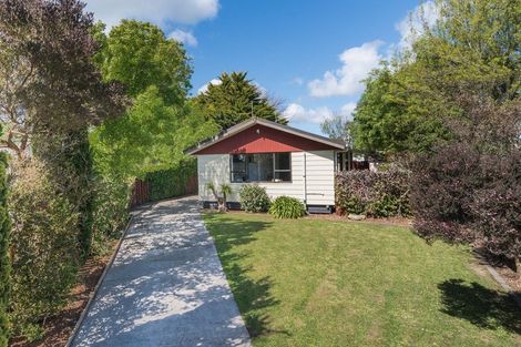 Photo of property in 9 Adams Place, Kelvin Grove, Palmerston North, 4414