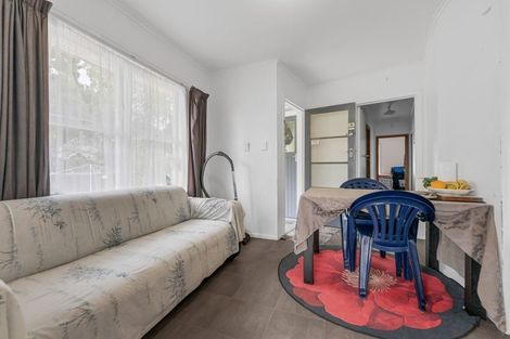 Photo of property in 48 Sutton Crescent, Papakura, 2110