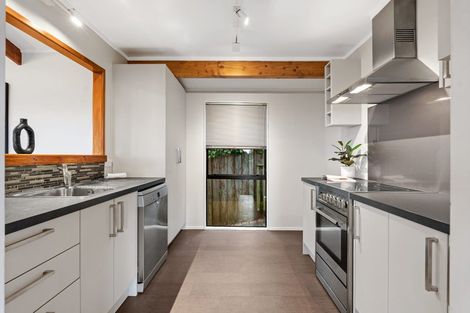 Photo of property in 1/40 Lilburn Crescent, Massey, Auckland, 0614