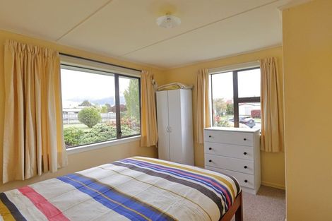 Photo of property in 27 Howden Street, Te Anau, 9600