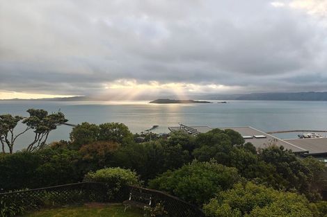 Photo of property in 8d Nikau Road, Point Howard, Lower Hutt, 5013