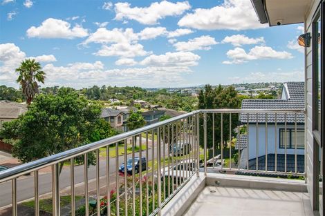 Photo of property in 76 San Valentino Drive, Henderson, Auckland, 0612