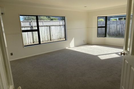 Photo of property in 9 Takahe Drive, Paraparaumu Beach, Paraparaumu, 5032