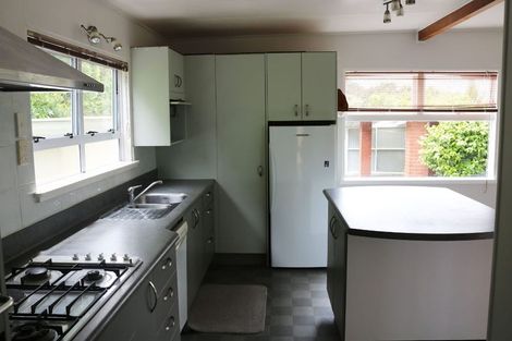 Photo of property in 29 Magnolia Grove, Maungaraki, Lower Hutt, 5010