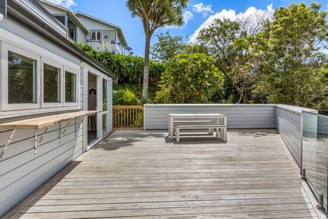 Photo of property in 156 Paremata Road, Paremata, Porirua, 5024