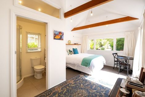 Photo of property in 59 Lucknow Road, Havelock North, 4130