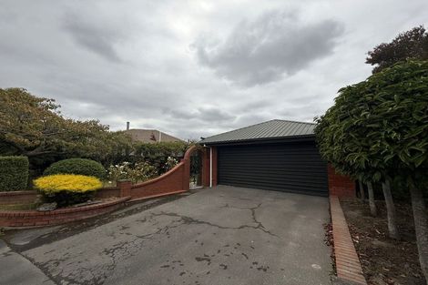 Photo of property in 18 Shaftesbury Street, Avonhead, Christchurch, 8042