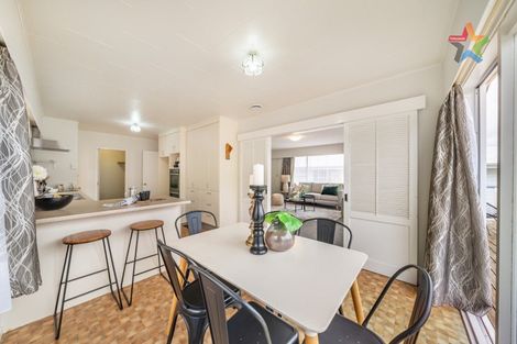 Photo of property in 8 Robson Street, Stokes Valley, Lower Hutt, 5019