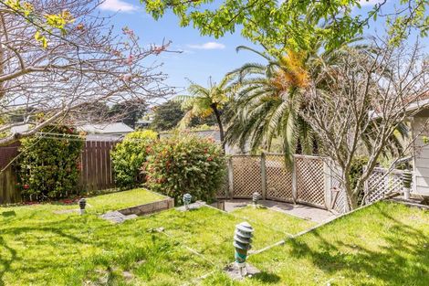 Photo of property in 10 Albatross Close, Whitby, Porirua, 5024