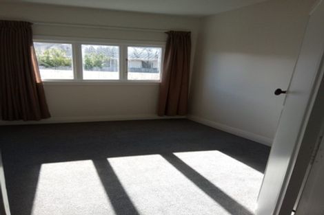 Photo of property in 15 Owles Terrace, New Brighton, Christchurch, 8061
