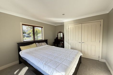 Photo of property in 11 Dunvegan Rise, East Tamaki Heights, Auckland, 2016