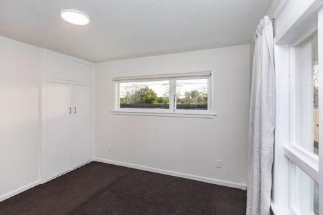 Photo of property in 94 Avondale Road, Avondale, Christchurch, 8061