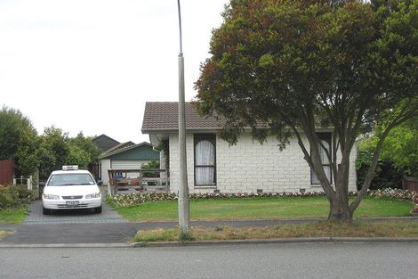 Photo of property in 258 Queenspark Drive, Parklands, Christchurch, 8083