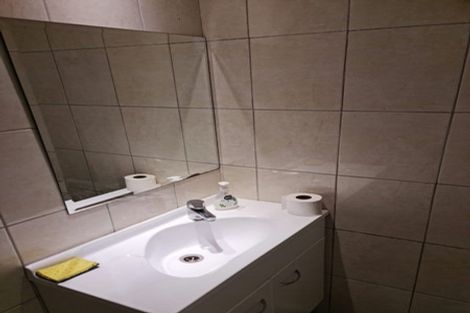 Photo of property in 140 Glanmire Road, Newlands, Wellington, 6037