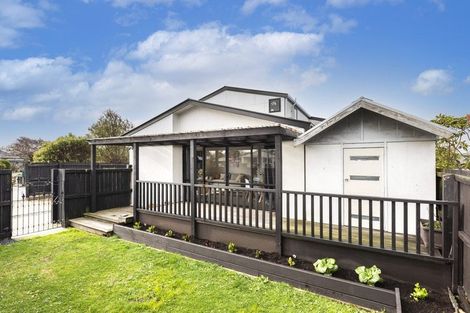 Photo of property in 10 Inca Place, Redwood, Christchurch, 8051