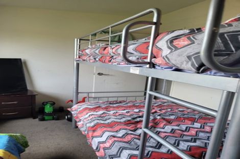 Photo of property in 10d Kelkirk Street, Kelston, Auckland, 0602