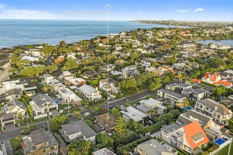 Photo of property in 22 Muritai Road, Milford, Auckland, 0620