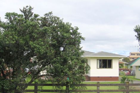 Photo of property in 68 Muricata Avenue, Mount Maunganui, 3116