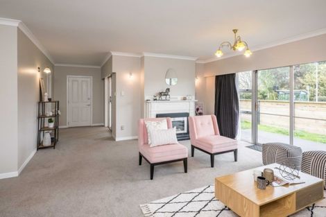 Photo of property in 60 Sylvan Avenue, Waikanae, 5036