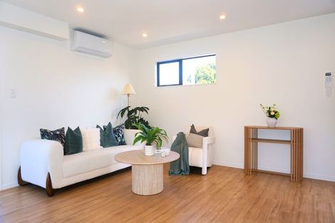 Photo of property in 9a Tangelo Place, Bucklands Beach, Auckland, 2012
