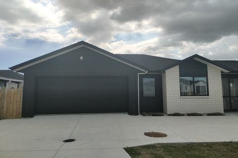 Photo of property in 2 Lavey Road, Flat Bush, Auckland, 2019