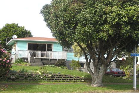 Photo of property in 24 High Street East, Waitara, 4320