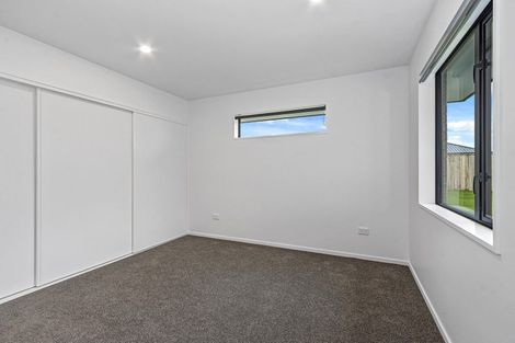 Photo of property in 37 Sanders Way, Rolleston, 7614