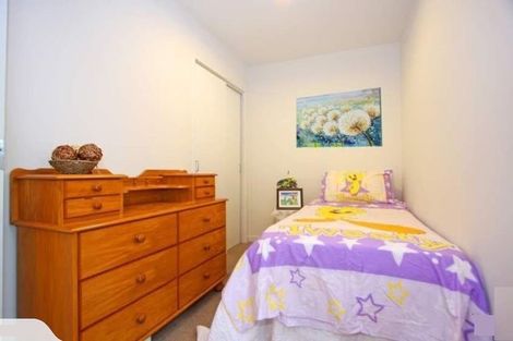 Photo of property in 1f/136 Stancombe Road, Flat Bush, Auckland, 2016