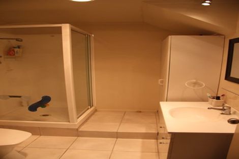 Photo of property in 21 Cardiff Road, Pakuranga, Auckland, 2010