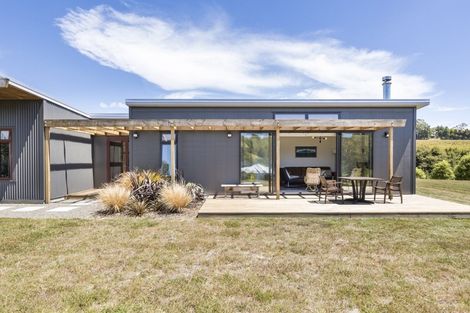 Photo of property in 62 Kingsdale Park Drive, Aokautere, Palmerston North, 4471