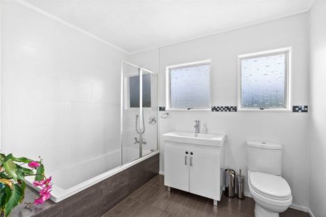 Photo of property in 1 Belton Place, Hikurangi, 0114