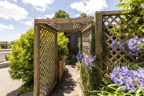 Photo of property in 31 Tauroa Road, Havelock North, 4130