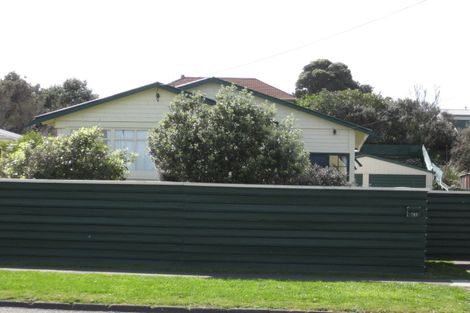 Photo of property in 90 Cornfoot Street, Castlecliff, Whanganui, 4501