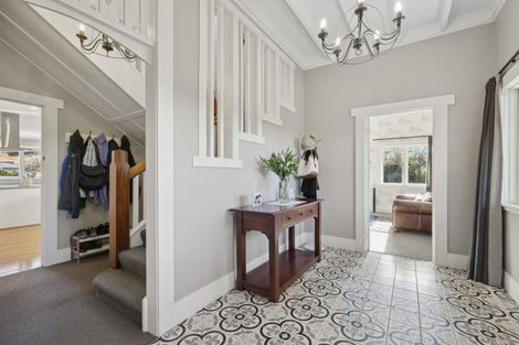 Photo of property in 370 Bay View Road, Saint Clair, Dunedin, 9012