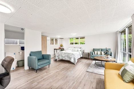 Photo of property in 4 Beverley Road, Stanmore Bay, Whangaparaoa, 0932